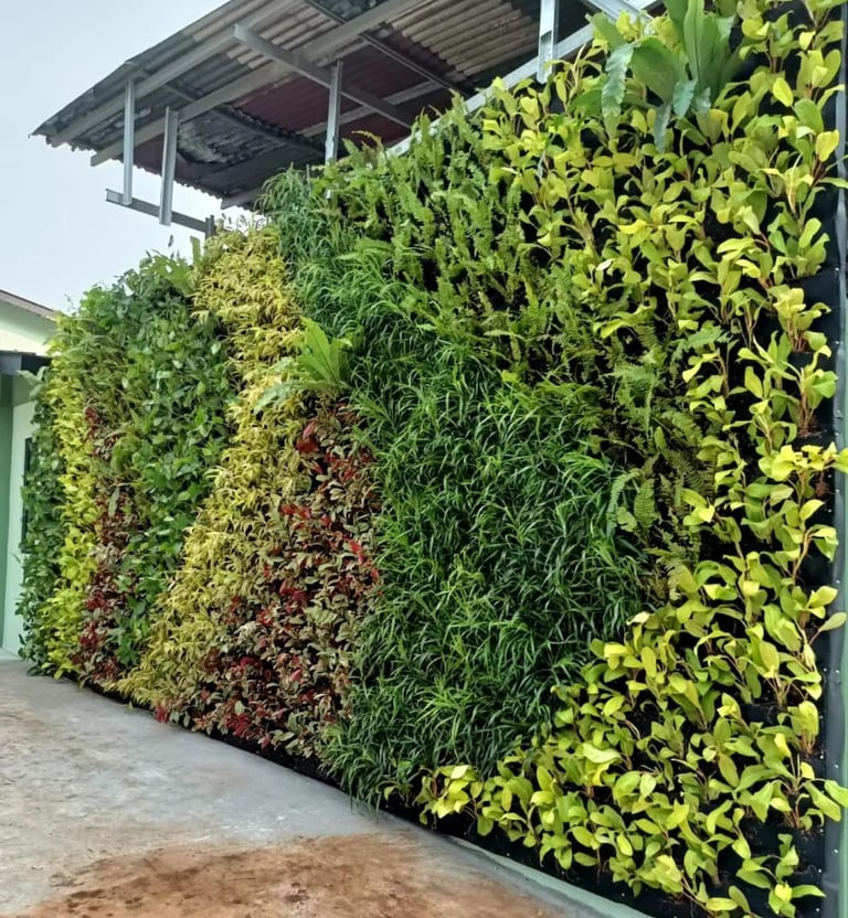 Vertical Garden sample portfolio by Deway Tukang Taman