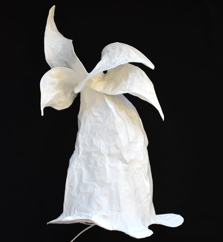 wall narcisse paper sculpture