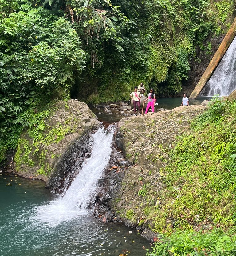 Tourists at the seven sisters' waterfalls