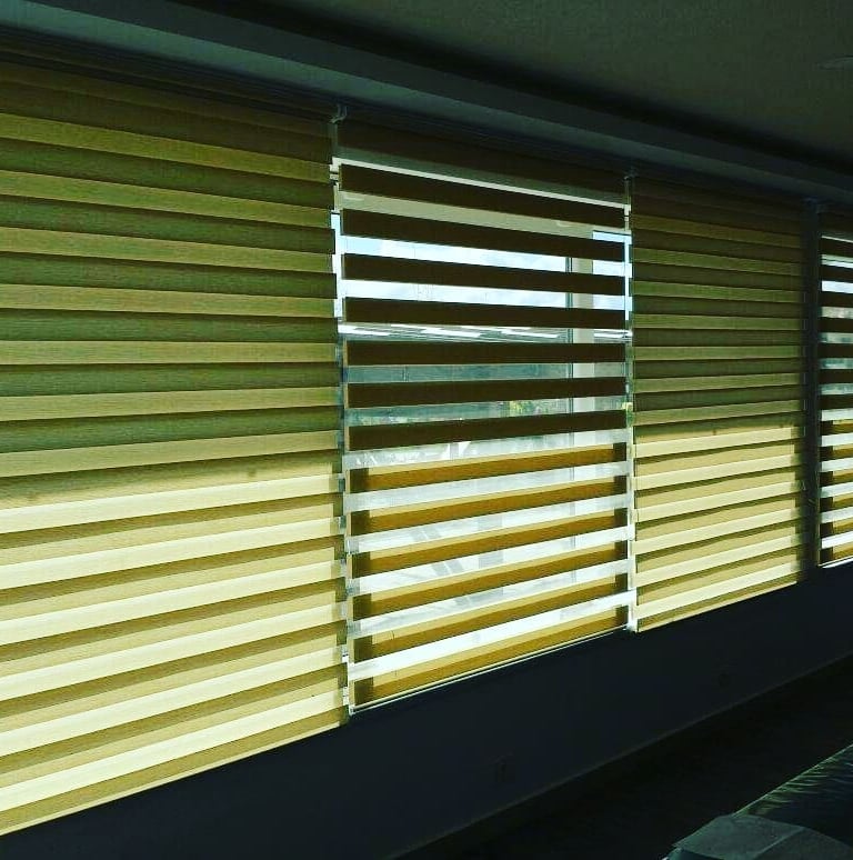 Rolete textile tip zebra / zi-noapte, rolete simple cu montaj pe tamplarie, perete sau in tavan