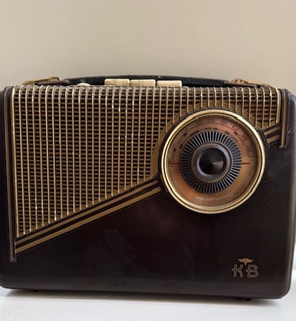 KB Vintage Radio Handbag Radio