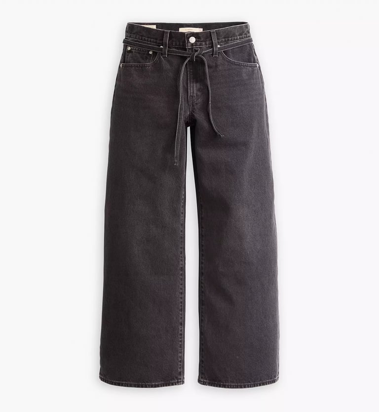 Levi’s XL Straight Jeans in washed black denim.