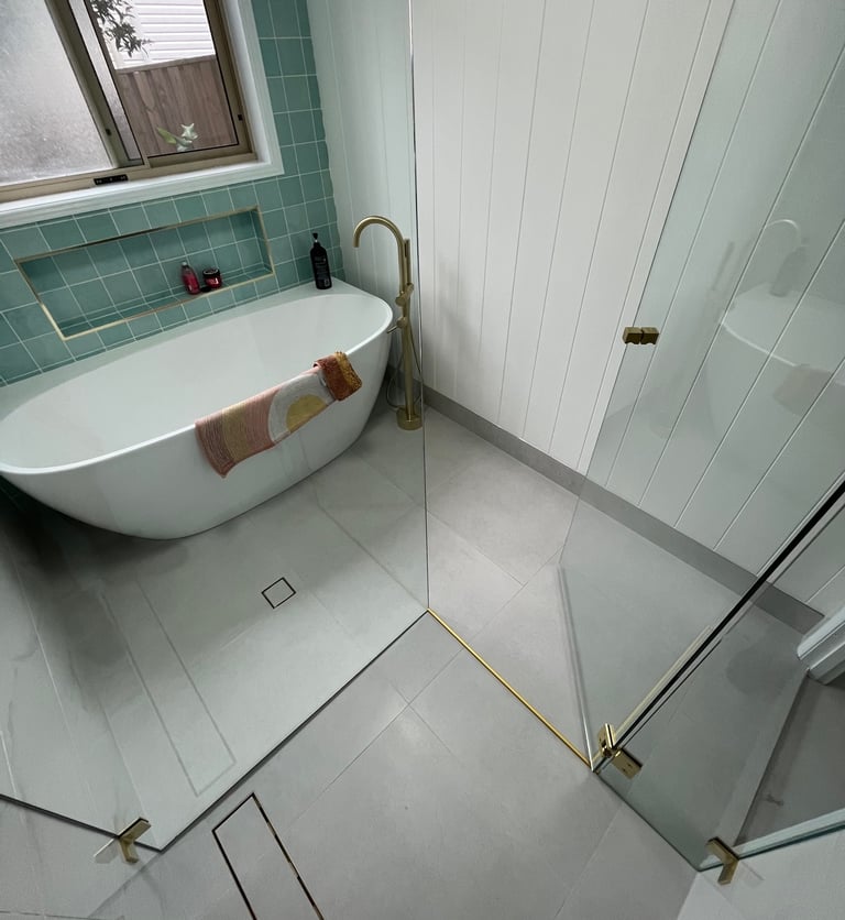 Shower Screen