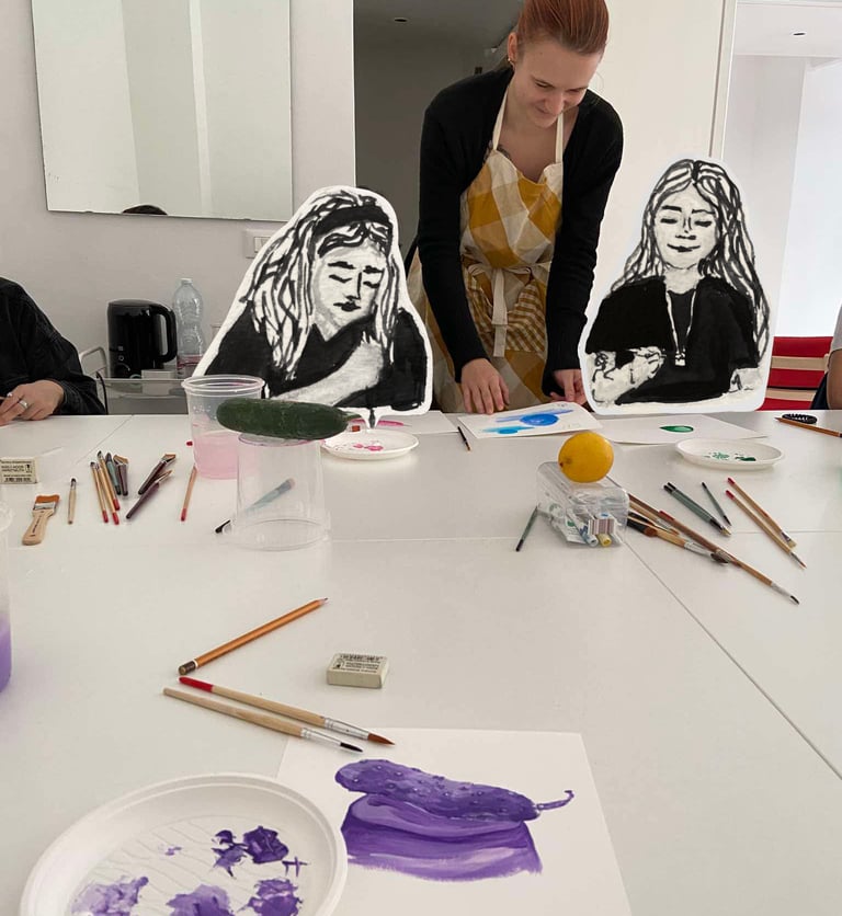 one-on-one support during art class in Turin