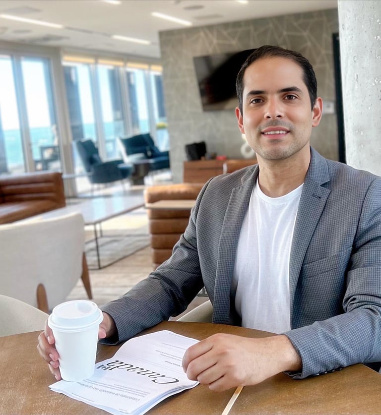 Alejandro González, Consultor de Inmigración a Canadá (RCIC)