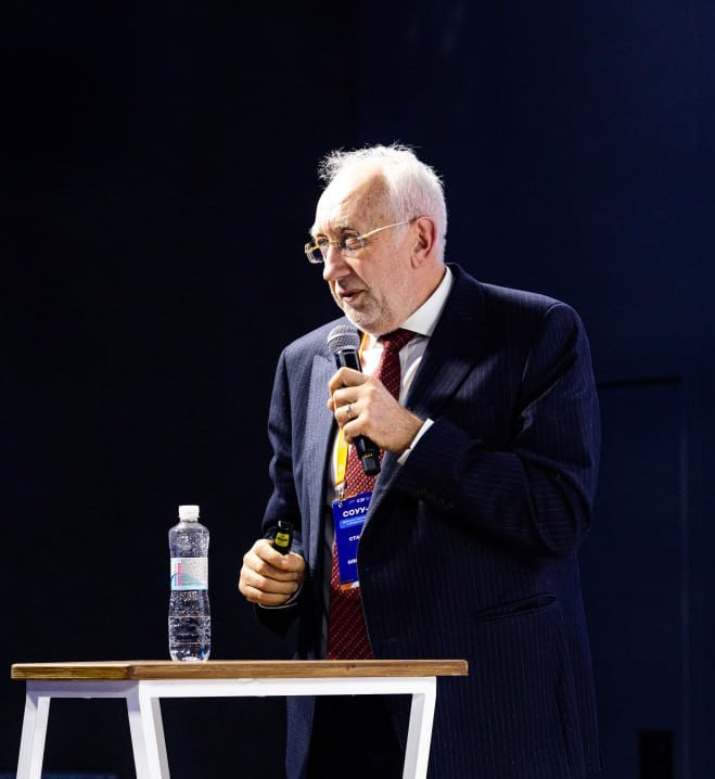 professor stakhovsky eduard, urolog, oncolog, kyiv, ukraine