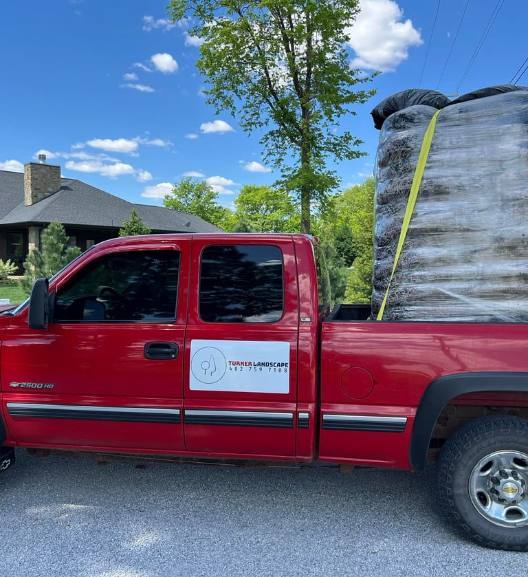 turner-landscape-work-truck