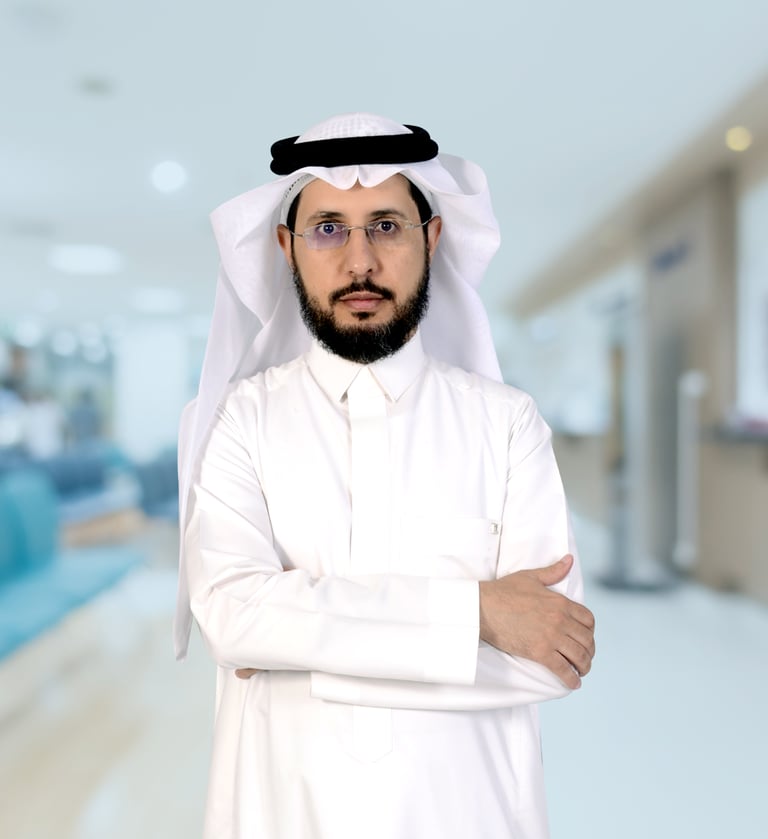 الدكتور ناصر السبعاني استشاري العيون في أبها