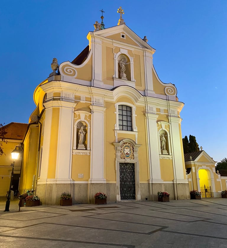 eglise-gyor-hongrie-voyage-travel-planner