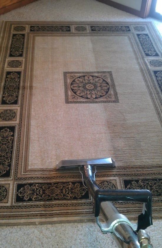 Area rug cleaning by Grossbusters
