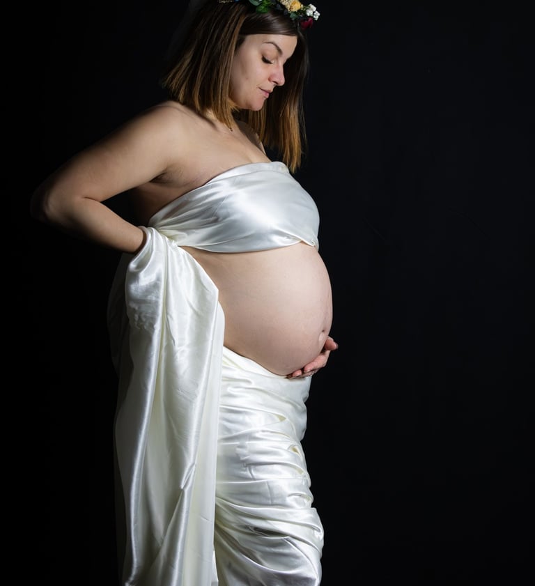 Photo grossesse en studio à Laon
