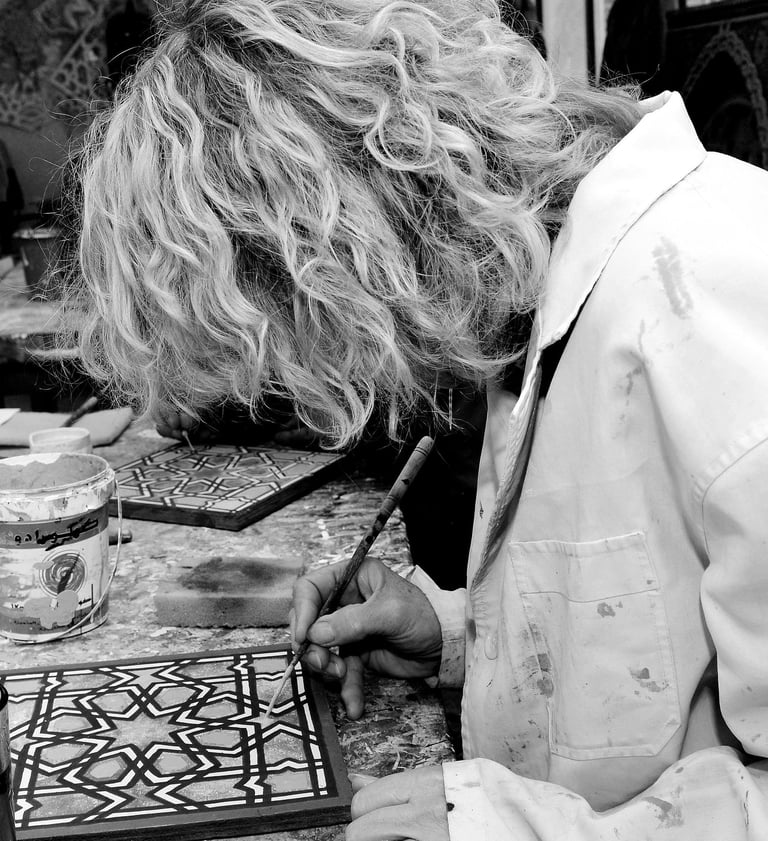 hand painting tiles 