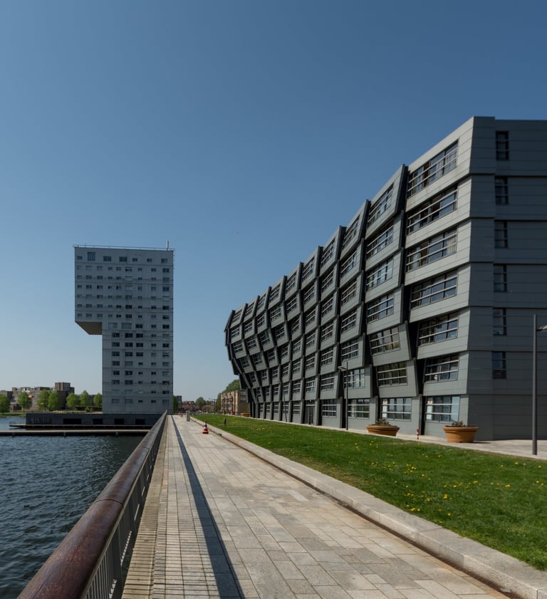 a building with a long walkway in Almere Stad