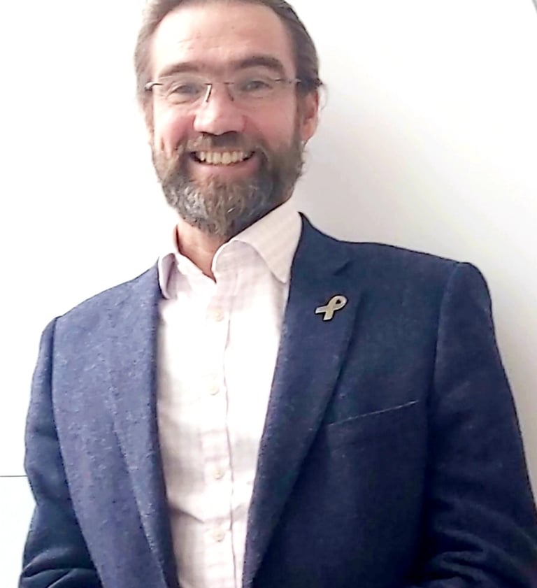 andrew-wardley-public-figure-cancer-services-second-opinion