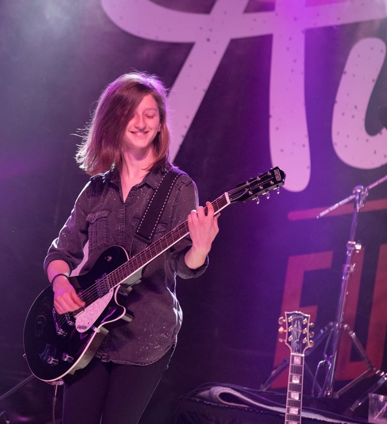 Online Guitar Lessons Level Up Your Guitar Teen Guitar Lessons