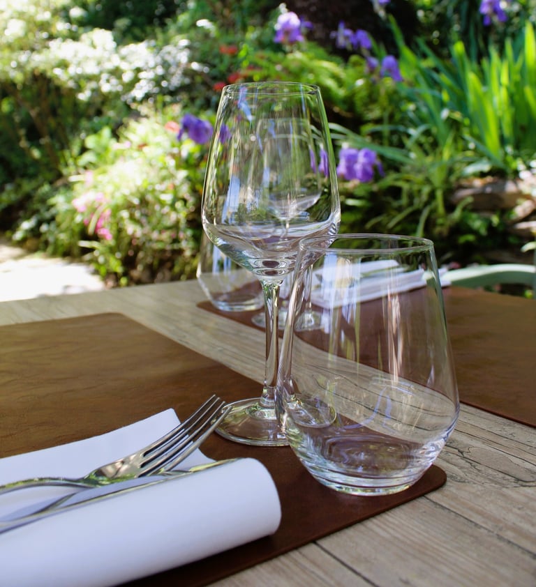 Restaurant azvec terrasse autpur de bastia, terrasse ombragée, cuisine traditionelle et de saison , 