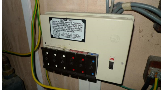 Old outdated consumer unit