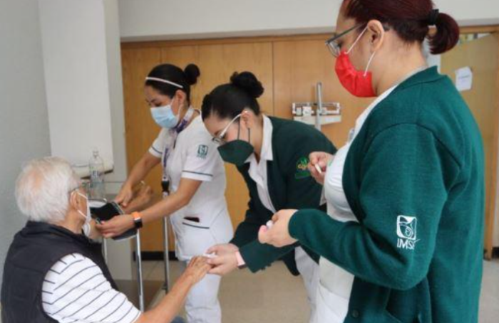 Auxiliar de Enfermería IMSS Bolsa de Trabajo IMSS Vacantes IMSS Empleos IMSS Trabajar en el IMSS