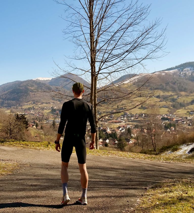 coureur de trail de l'équipe TiSomé Outdoor avec ses conseils et astuces en trail running
