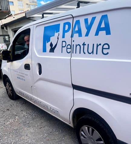 Conception et impression d'autocollants pour voitures à Narbonne