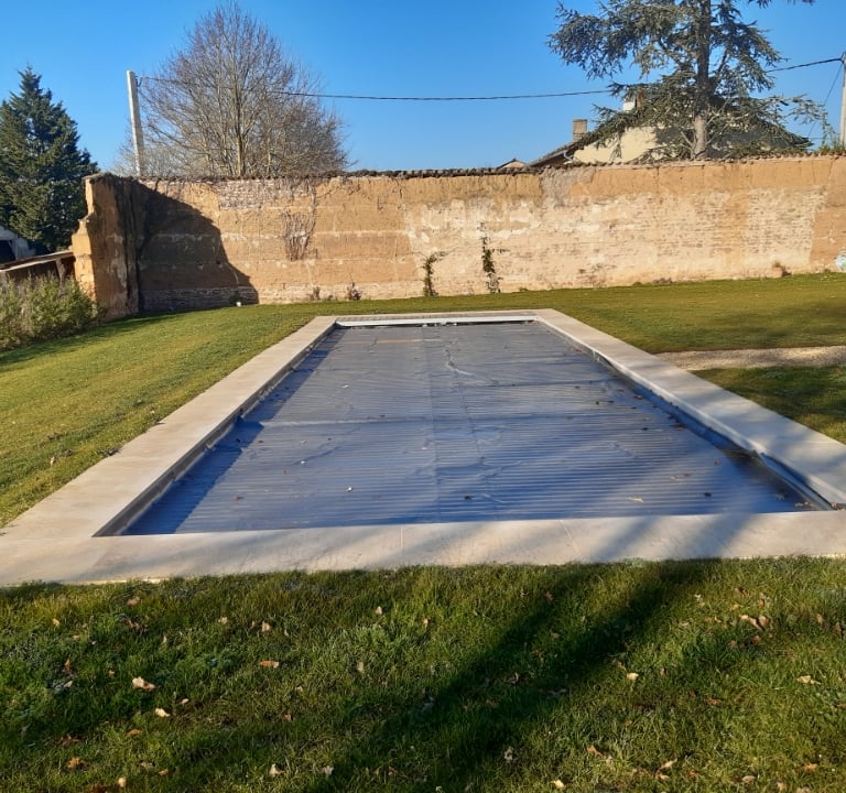 cluny 71 aménagement piscine