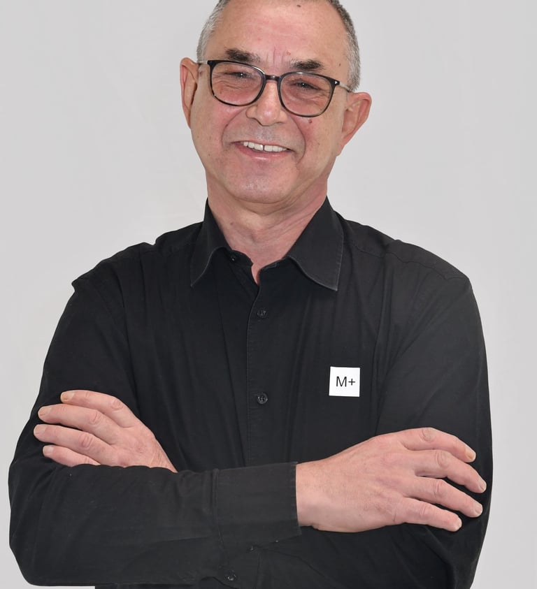 Vertriebler von Mplus