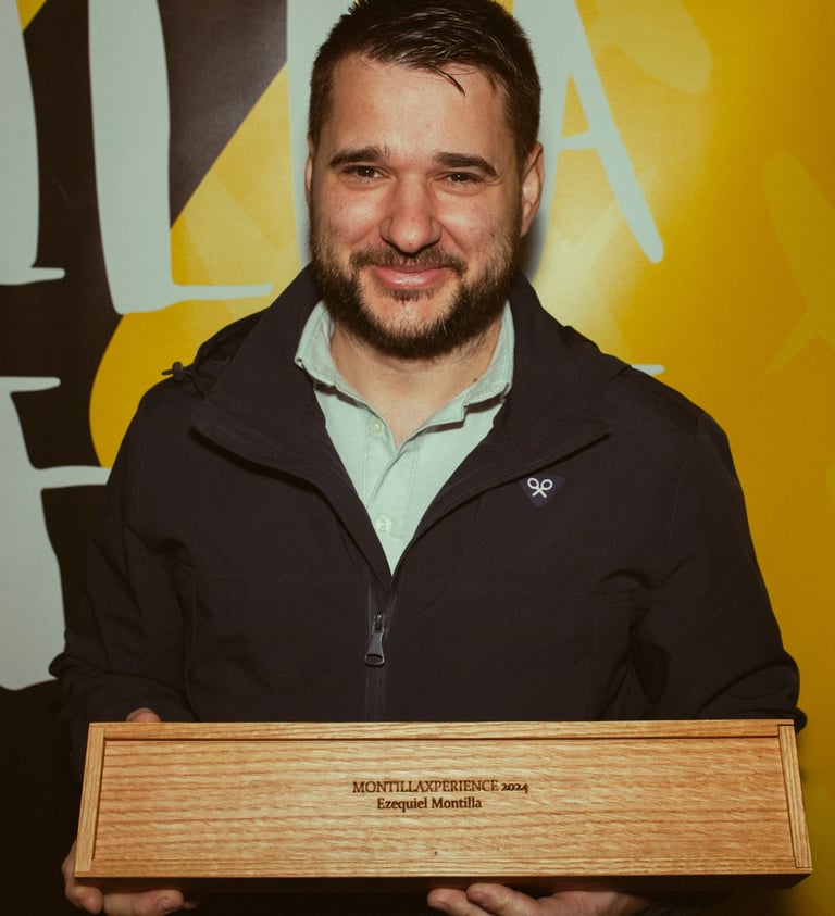 Cocinero de Guía Michelin, de alta cocina tradicional con cuchillo Zwilling personalizado