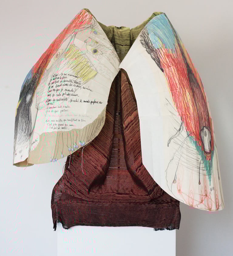 karine-nguyen-van-tham-le feu de l'enfant-soie tissée, teintures végétales, dessin mediumnique