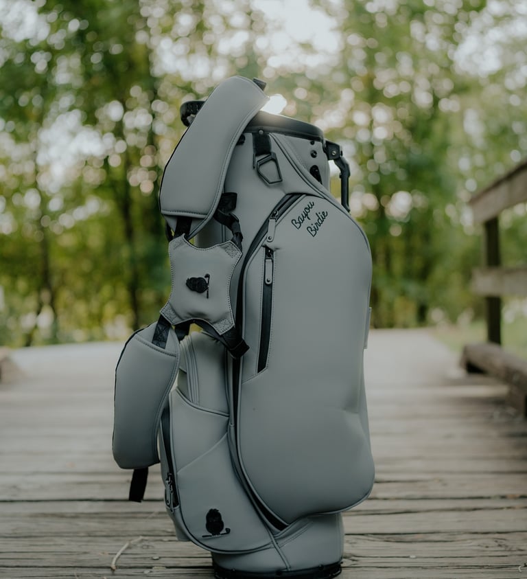 performance golf bag with pockets