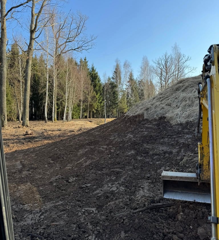 slaitavimas, slaitu formavimas, sklypo lyginimas, juodzemio lyginimas, reljefas