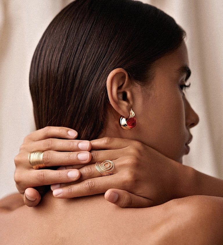 bijoux bohème élégant doré pierre rouge