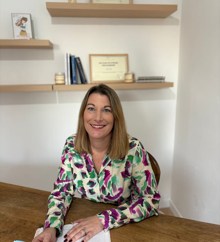 Photo de Cathy BAU, praticienne en Hypnose, à son cabinet de Cantenay-Épinard