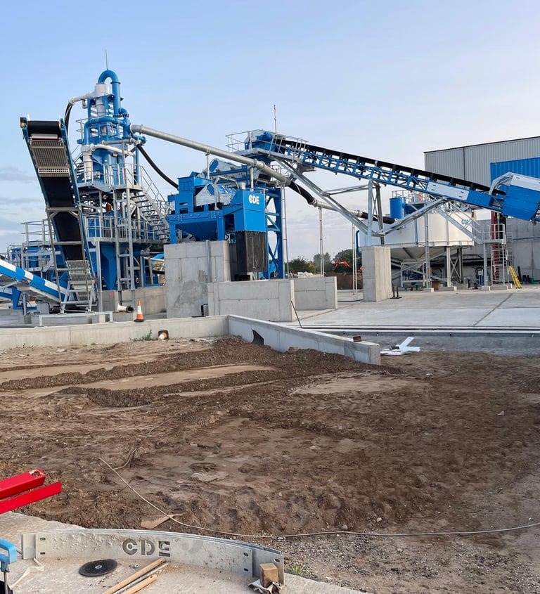 a large concrete planter being built into a concrete planter