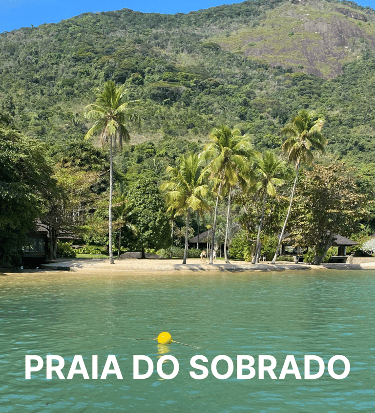 Imagem da praia do sobrado, uma praia em Paraty