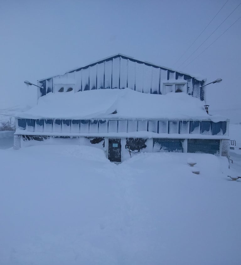 nave marmoles salces