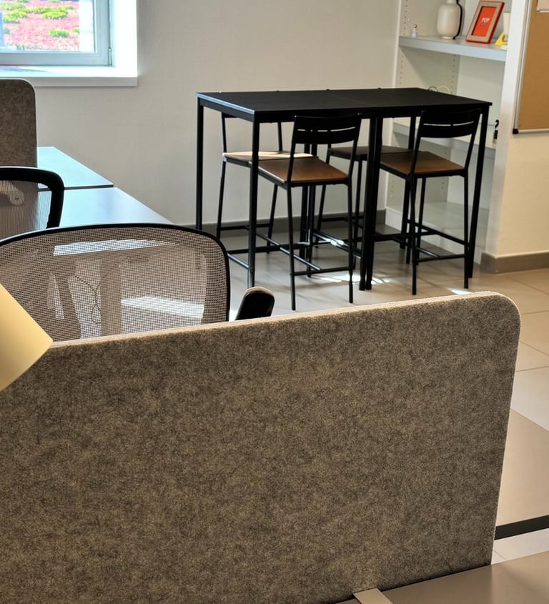 Bureau ergonomique pour travailler assis ainsi que debout