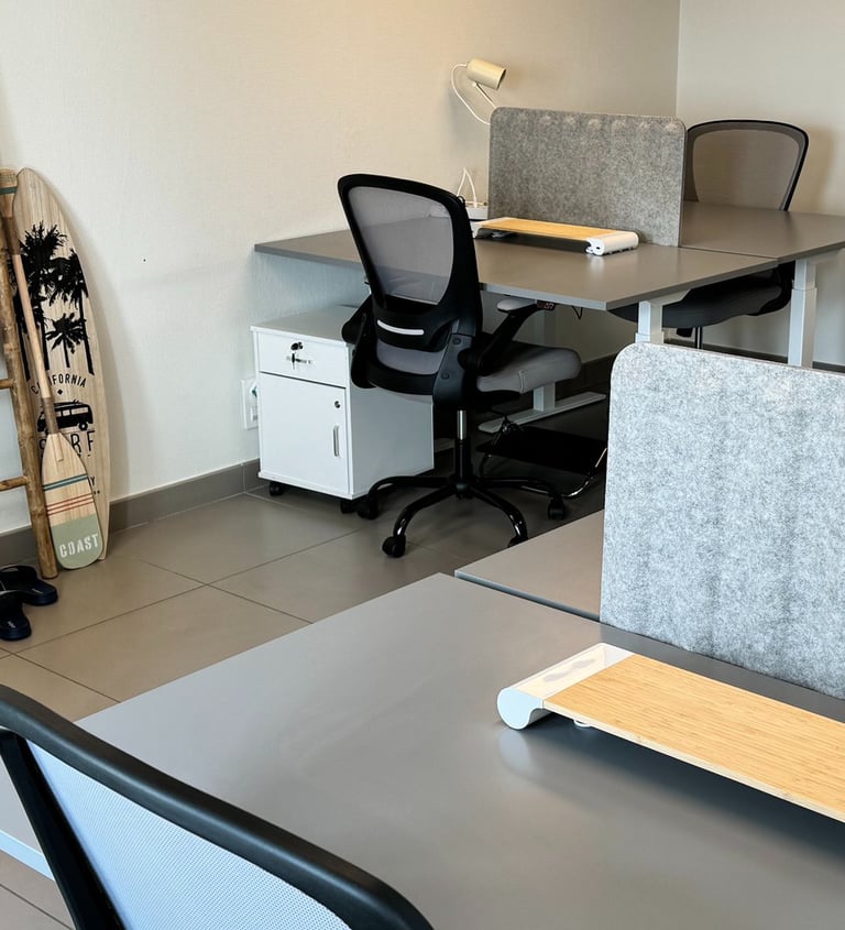 Bureau ergonomique pour travailler assis ainsi que debout