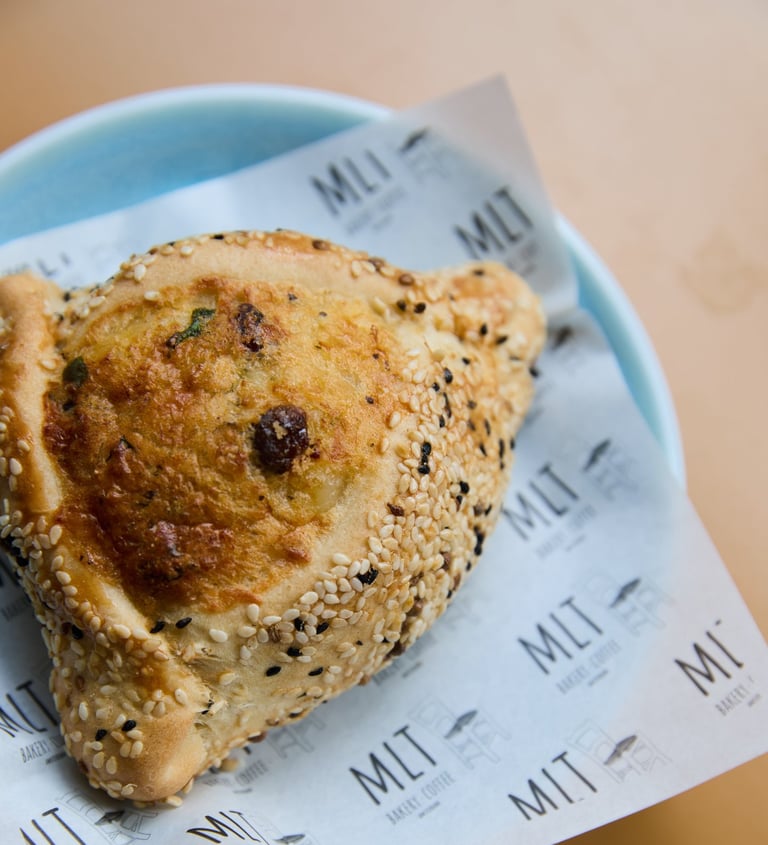 sunny bun amsterdam feta cheese halloumi grape