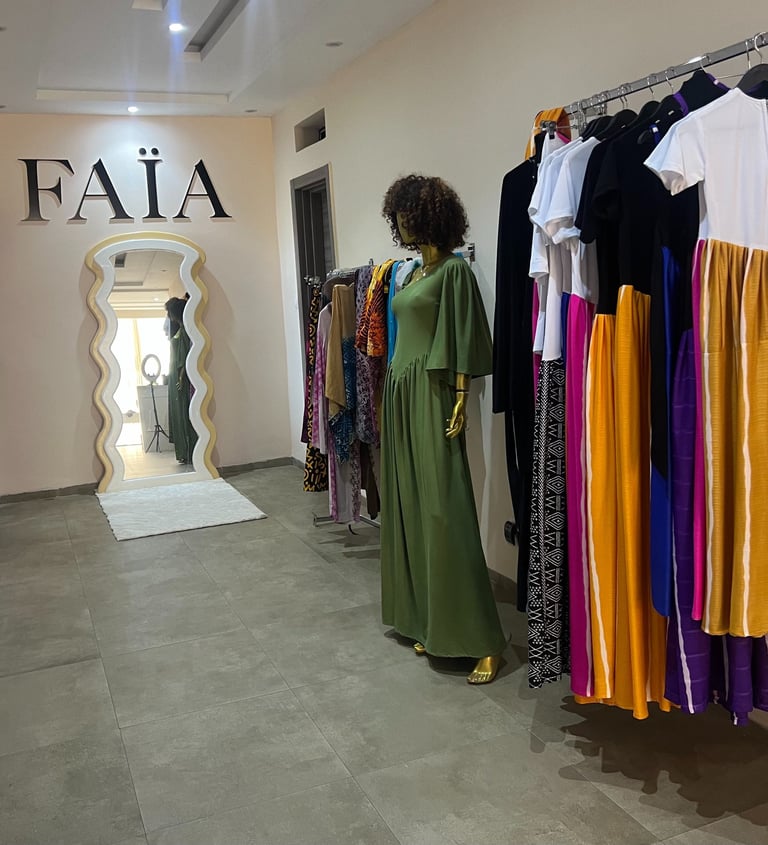 Expérience beauté et bien-être chez Nensba Studio à Dakar