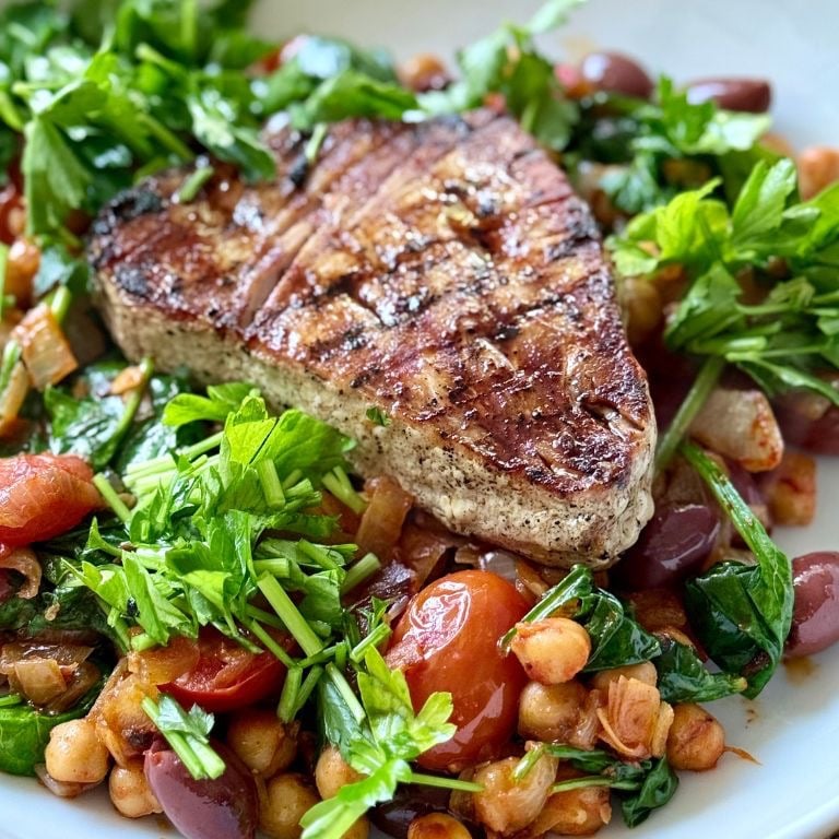 Semaglutide Recipe: Grilled Tuna Steak with Chickpeas, Tomatoes and Sautéed Spinach 