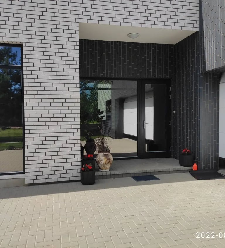 Veidrodinė ir matine plevele, apsaugine plevele