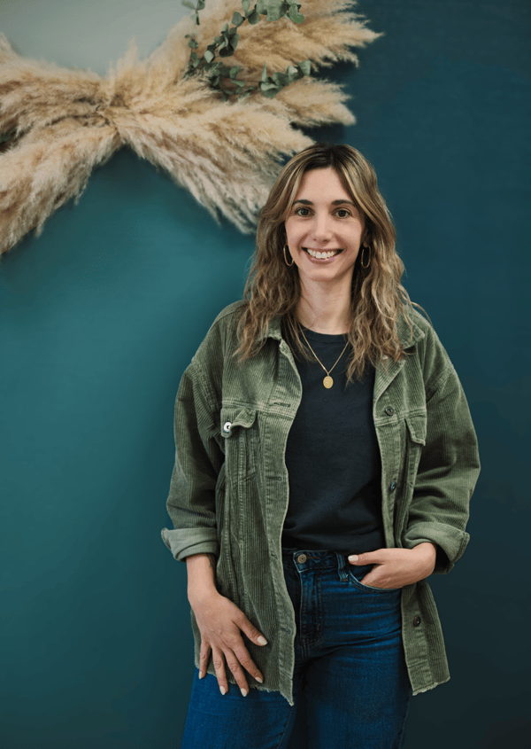 Mathilde, praticienne en parentalité et périnatalité spécialisée dans le post-partum