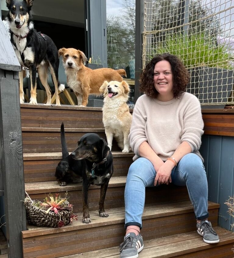 Julia Hemming mit Hunden