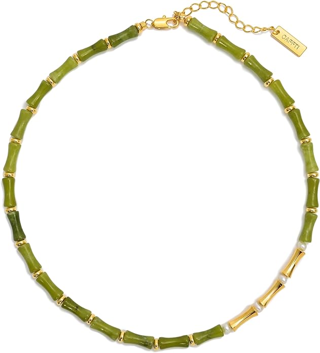Green Barrel Beaded Choker Necklace. Handmade
