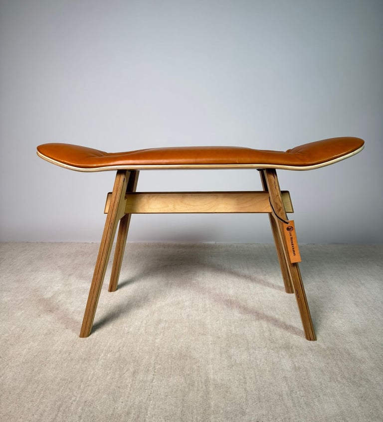 le banc MADELEINE - skateboard capitonné - par les Manufacturiers