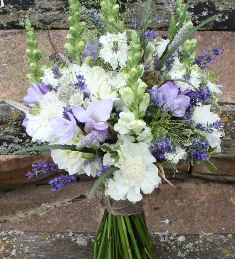 bouquet livraison gratuite tombe, cimetiere Sepulture49