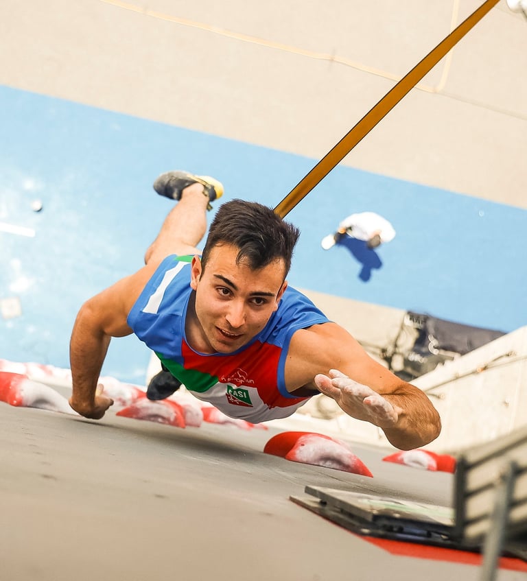 a person speed climbing