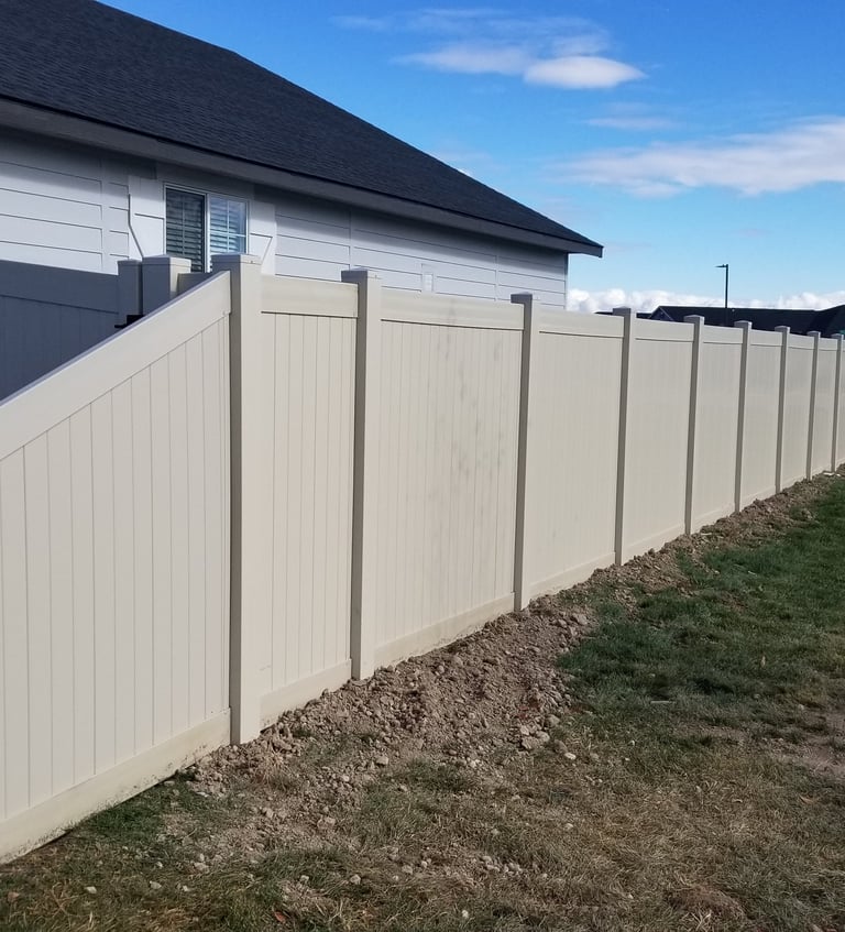 vinyl fence privace first fence of idaho
