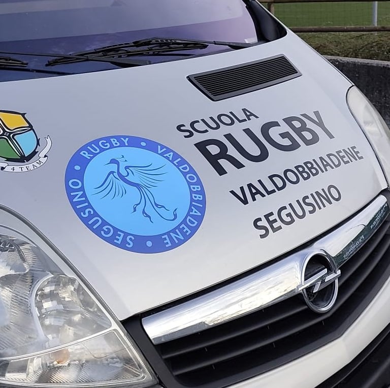 adesivi pre-spaziati per auto