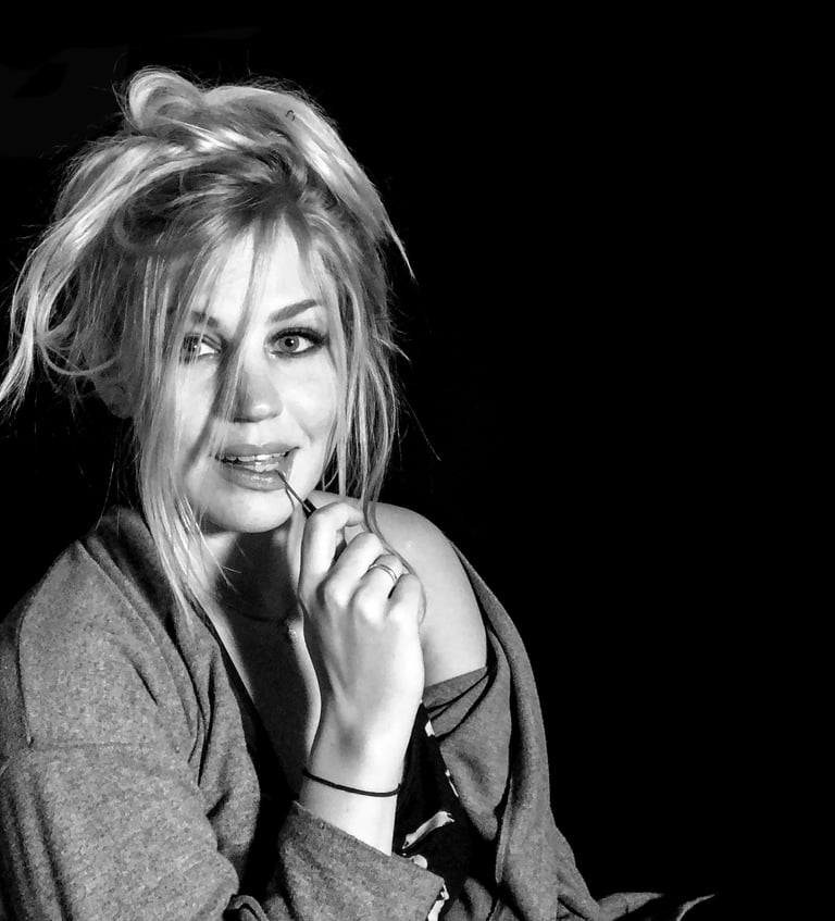 Marisa Dzintars B&W Messy Artist